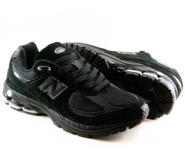 Демісезонні кросівки NB 2002 Black ліцензія чорний